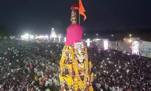 ಯಾದಗಿರಿ | ಅಬ್ಬೆತುಮಕೂರಿನಲ್ಲಿ ಶ್ರೀ ವಿಶ್ವಾರಾಧ್ಯರ ರಥೋತ್ಸವ : ಲಕ್ಷಾಂತರ ಮಂದಿ ಭಾಗಿ