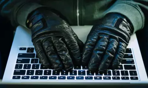 ಡಿಜಿಟಲ್ ಅರೆಸ್ಟ್ : ಗುಜರಾತ್‌ನಲ್ಲಿ ಶಿಕ್ಷಕಿಗೆ 99 ಲಕ್ಷ ರೂ. ವಂಚನೆ