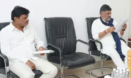 ಉಪಮುಖ್ಯಮಂತ್ರಿ ಡಿ.ಕೆ. ಶಿವಕುಮಾರ್ ಅವರನ್ನು ಭೇಟಿ ಮಾಡಿದ ಶಾಸಕ ಮುನಿರತ್ನ