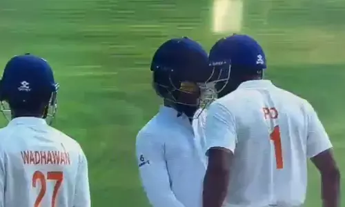 Ranji Trophy Final | ಕರ್ನಾಟಕದ ಫೀಲ್ಡರ್ಗೆ ಹೆಲ್ಮೆಟ್ ನಿಂದ ಡಿಚ್ಚಿ ಹೊಡೆದ ಜಮ್ಮು-ಕಾಶ್ಮೀರ ತಂಡದ ನಾಯಕ ಪರಾಸ್ ಡೋಗ್ರಾ