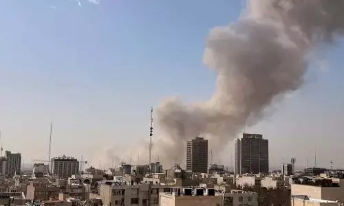 ಅಮೆರಿಕ–ಇಸ್ರೇಲ್ ದಾಳಿಗೆ ತೀವ್ರ ಪ್ರತಿದಾಳಿಯ ಎಚ್ಚರಿಕೆ ನೀಡಿದ ಇರಾನ್