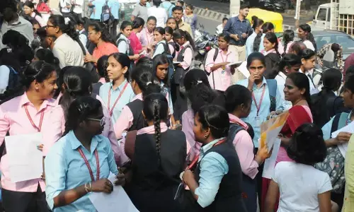 ದ್ವಿತೀಯ ಪಿಯುಸಿ ಪರೀಕ್ಷೆ: ಮೊದಲ ದಿನ 15 ಸಾವಿರ ವಿದ್ಯಾರ್ಥಿಗಳು ಗೈರು