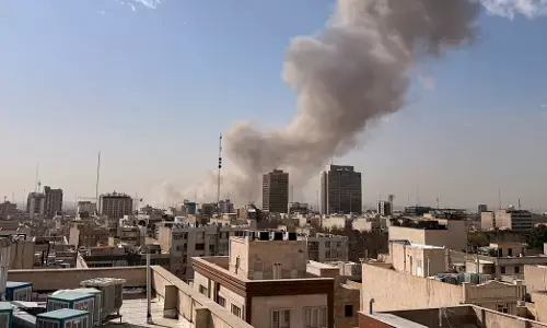 ಇಸ್ರೇಲ್‍ನತ್ತ ಡ್ರೋನ್, ಕ್ಷಿಪಣಿ ಮಳೆಗರೆದ ಇರಾನ್; ಜೆರುಸಲೇಂ, ಟೆಲ್‍ಅವೀವ್‍ನಲ್ಲಿ ಸ್ಫೋಟ