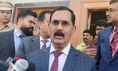 ‘ಕೆಲಸ ಮಾಡಲು ಮನಸ್ಸಿಲ್ಲದಿದ್ರೆ ರಾಜಿನಾಮೆ ಕೊಟ್ಟು ಹೋಗ್ರಿ...!’