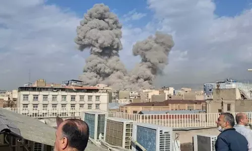 Iran | ಶಾಲೆಯ ಮೇಲಿನ ಇಸ್ರೇಲ್ ನ ಮಾರಕ ಕ್ಷಿಪಣಿ ದಾಳಿಯಲ್ಲಿ ಮೃತಪಟ್ಟ ಮಕ್ಕಳ ಸಂಖ್ಯೆ 150ಕ್ಕೆ ಏರಿಕೆ!