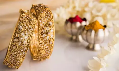 ಮತ್ತೆ ಕುಸಿದ ಚಿನ್ನ; ಬೆಳ್ಳಿ ಬೆಲೆಯಲ್ಲಿ ಭಾರೀ ಏರಿಕೆ