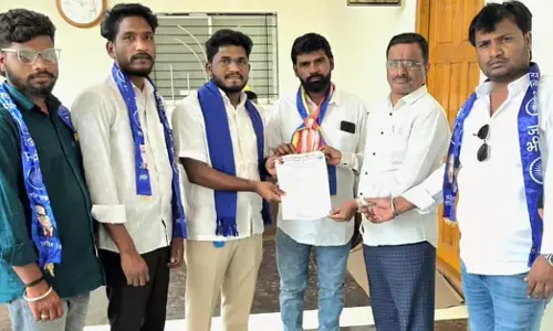 Bidar | ಬಜೆಟ್‌ನಲ್ಲಿ ಪರಿಶಿಷ್ಟ ಜಾತಿಗೆ ಹೆಚ್ಚಿನ ಆದ್ಯತೆ ನೀಡಲು ಒತ್ತಾಯಿಸಿ ದಲಿತ ವಿದ್ಯಾರ್ಥಿ ಪರಿಷತ್‌ನಿಂದ ಮನವಿ