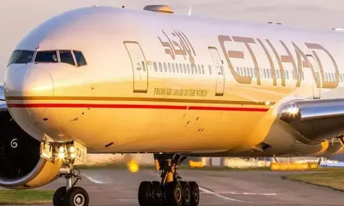ಅಬುಧಾಬಿಯಿಂದ Etihad Airways ನ 8 ಪ್ರಯಾಣಿಕ ವಿಮಾನಗಳ ಹಾರಾಟ ಆರಂಭ; ಭಾರತಕ್ಕೂ ಟೇಕ್ ಆಫ್ ಆದ 2 ವಿಮಾನ