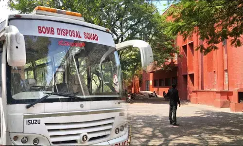 ಕಲಬುರಗಿ| ಜಿಲ್ಲಾ ನ್ಯಾಯಾಲಯಕ್ಕೆ ಹುಸಿ ಬಾಂಬ್ ಬೆದರಿಕೆ; ತೀವ್ರ ತಪಾಸಣೆ