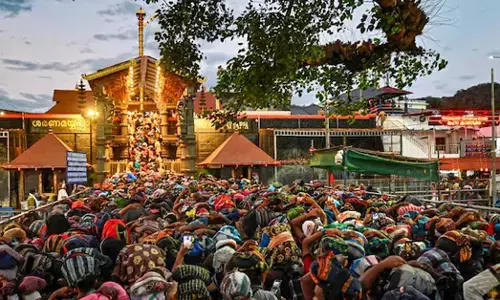 ಶಬರಿಮಲೆ ದೇವಾಲಯಕ್ಕೆ ಮಹಿಳೆಯರ ಪ್ರವೇಶ ವಿರೋಧಿಸಿ ಸುಪ್ರಿಂ ಕೋರ್ಟ್‌ಗೆ ಅಫಿಡವಿಟ್ ಸಲ್ಲಿಸಲು ಆಡಳಿತ ಮಂಡಳಿ ನಿರ್ಧಾರ