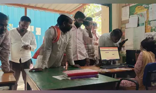 ಅಫಜಲಪುರ | ರೈತ ಸಂಪರ್ಕ ಕೇಂದ್ರಗಳಲ್ಲಿ ಇ–ಕೆವೈಸಿ ಆರಂಭ: ಸರ್ವರ್ ಸಮಸ್ಯೆಯಿಂದ ರೈತರ ಪರದಾಟ