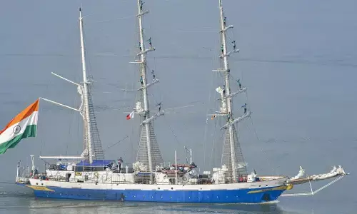 ಇರಾನಿನ ಯುದ್ಧನೌಕೆ ‘ಐಆರ್‌ಐಎಸ್ ದೇನಾ’ಯಿಂದ ಬಂದ ಸಂಕಷ್ಟದ ಕರೆಗೆ ಸ್ಪಂದಿಸಿದ್ದೇವೆ: ಭಾರತೀಯ ನೌಕಾಪಡೆ