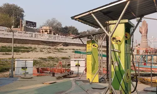 ತೇಲುವ ಸಿಎನ್ ಜಿ ಸ್ಟೇಷನ್ : ಗಂಗಾನದಿಯಲ್ಲಿ ದೋಣಿಗಳಿಂದಾಗುವ ಮಾಲಿನ್ಯಕ್ಕೆ ಕಡಿವಾಣ