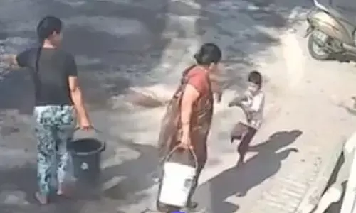 Nagpur | ತನ್ನ ಮೇಲೆ ಬಣ್ಣ ಎರಚಿದ್ದಕ್ಕೆ ಕೋಪಗೊಂಡು ನಾಲ್ಕು ವರ್ಷದ ಮೊಮ್ಮಗನ ಮೇಲೆ ಬಿಸಿ ನೀರು ಸುರಿದ ಅಜ್ಜಿ