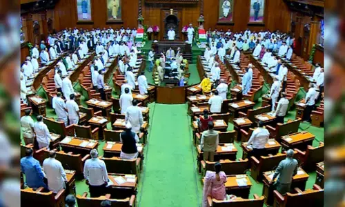 Karnataka Budget | ವಂದೇ ಮಾತರಂ ಗೀತೆಯೊಂದಿಗೆ ಬಜೆಟ್ ಅಧಿವೇಶನ ಆರಂಭ