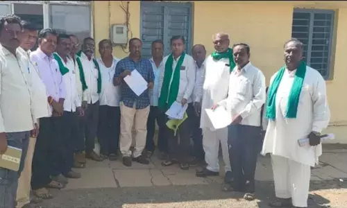 ಹುಲಸೂರು | ಗ್ರಾಮ ಲೆಕ್ಕಾಧಿಕಾರಿಗಳ ತಪ್ಪಿನಿಂದ ರೈತರಿಗೆ ತಪ್ಪಿದ ಪರಿಹಾರ ಆರೋಪ: ಕ್ರಮಕ್ಕೆ ಆಗ್ರಹ