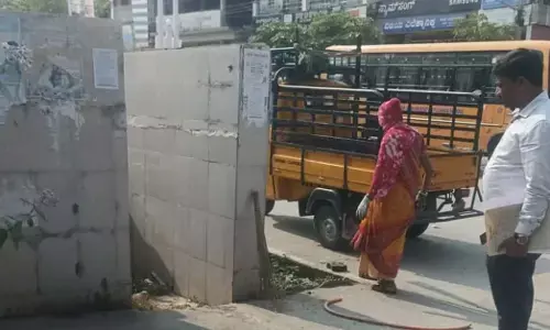 ಸೇಡಂ: ಮೂತ್ರಾಲಯಗಳ ಸ್ವಚ್ಛತಾ ಕಾರ್ಯ ಆರಂಭ