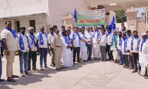 ಸುರಪುರ: ಉದ್ಯೋಗ ನೇಮಕದಲ್ಲಿ ಒಳ ಮೀಸಲಾತಿ ಜಾರಿಗೆ ಆಗ್ರಹಿಸಿ ಮನವಿ