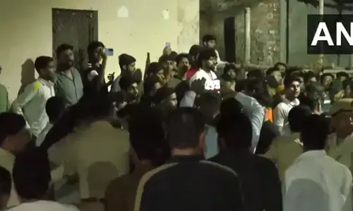 ಹೋಳಿ ಸಂಭ್ರಮಾಚರಣೆ ವೇಳೆ ವ್ಯಕ್ತಿ ಸಾವು: ದೆಹಲಿಯಲ್ಲಿ ಭುಗಿಲೆದ್ದ ಹಿಂಸಾಚಾರ