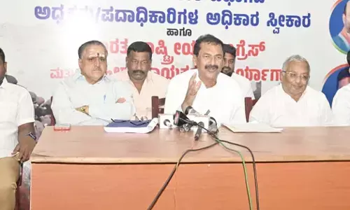 ಮುಖ್ಯಮಂತ್ರಿ ಸಿದ್ದರಾಮಯ್ಯ ರಾಜ್ಯದ ಅಭಿವೃದ್ಧಿಗಾಗಿ ಸಾಲ ಮಾಡಿದ್ದಾರೆ: ಕೆಪಿಸಿಸಿ ವಕ್ತಾರ ಎಂ.ಲಕ್ಷ್ಮಣ್