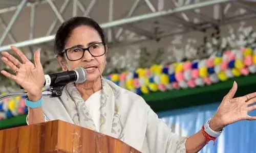 ಹತ್ತನೇ ತರಗತಿ ಉತ್ತೀರ್ಣರಾದ ನಿರುದ್ಯೋಗಿಗಳಿಗೆ 1,500 ರೂ. ಭತ್ಯೆ: ಮಮತಾ ಬ್ಯಾನರ್ಜಿ ಘೋಷಣೆ