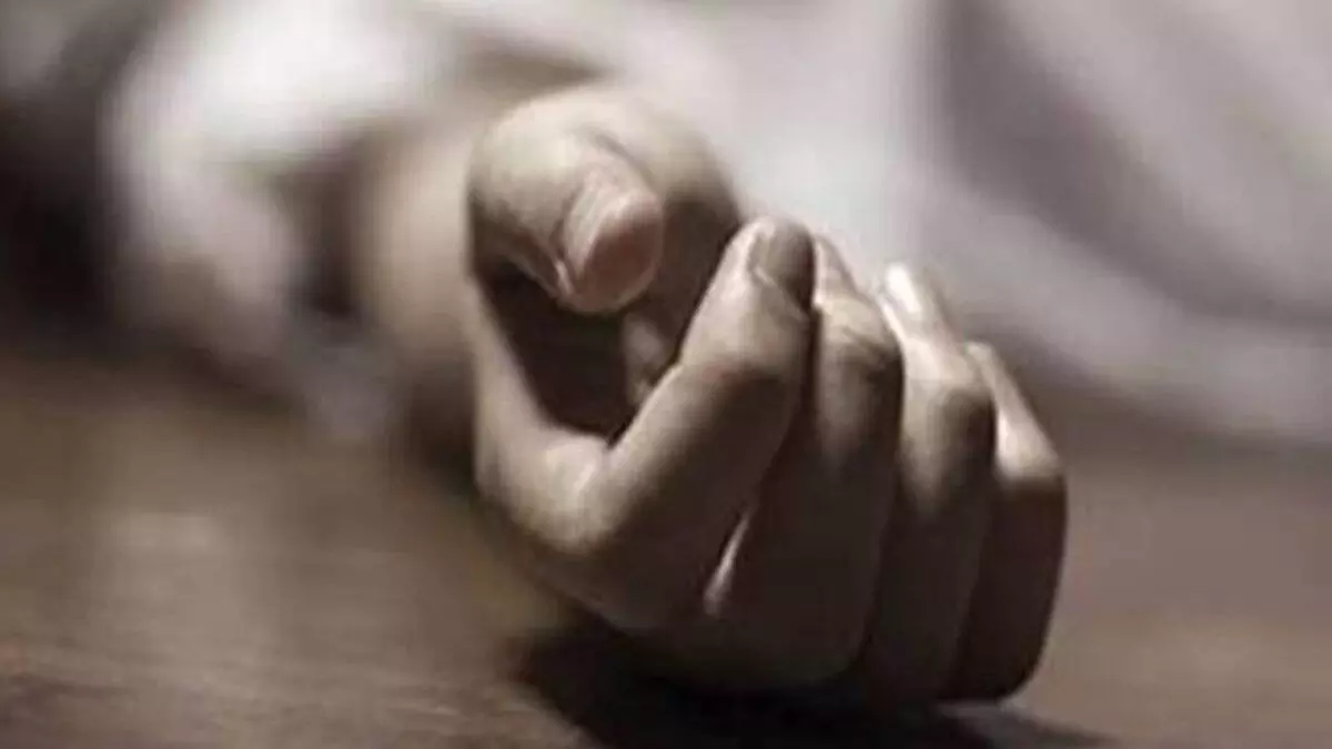 ಬಿಹಾರ | ಥಳಿಸಿ, ಮೂತ್ರ ಕುಡಿಸಿದ ದುಷ್ಕರ್ಮಿಗಳು : ಗಂಭೀರವಾಗಿ ಗಾಯಗೊಂಡಿದ್ದ ಮಹಿಳೆ ಮೃತ್ಯು ಬಿಹಾರ | ಥಳಿಸಿ, ಮೂತ್ರ ಕುಡಿಸಿದ ದುಷ್ಕರ್ಮಿಗಳು : ಗಂಭೀರವಾಗಿ ಗಾಯಗೊಂಡಿದ್ದ ಮಹಿಳೆ ಮೃತ್ಯು