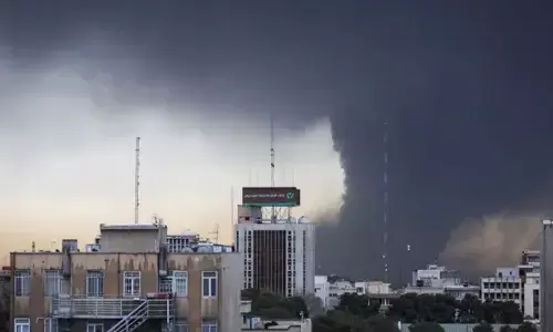 Saudi Arabia | ಕಟ್ಟಡದ ಮೇಲೆ ಕ್ಷಿಪಣಿ ದಾಳಿ: ಇಬ್ಬರು ಮೃತ್ಯು, 12 ಮಂದಿಗೆ ಗಾಯ