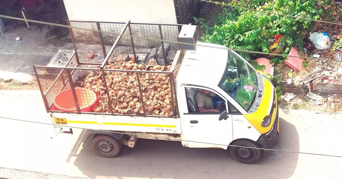 ಕರಾವಳಿಗೂ ಬಂದ ತೆಂಗಿನಕಾಯಿ ಗೆರಟೆ ವ್ಯಾಪಾರ! ಕರಾವಳಿಗೂ ಬಂದ ತೆಂಗಿನಕಾಯಿ ಗೆರಟೆ ವ್ಯಾಪಾರ!