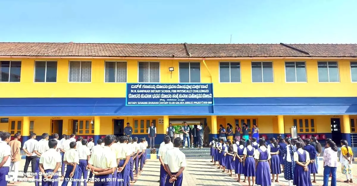 ಗದ್ದಲದ ಜಗತ್ತಿನಲ್ಲೊಂದು ಕೌಡಹಳ್ಳಿಯ ಮೌನ ಲೋಕ ಗದ್ದಲದ ಜಗತ್ತಿನಲ್ಲೊಂದು ಕೌಡಹಳ್ಳಿಯ ಮೌನ ಲೋಕ