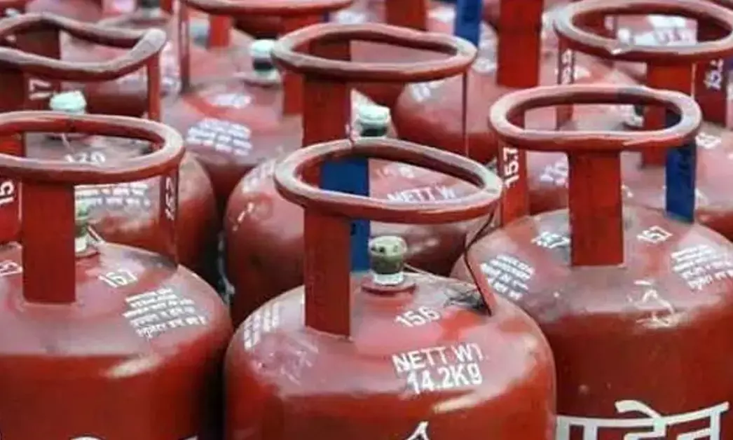 ಅಕ್ರಮ ದಾಸ್ತಾನಿಗೆ ತಡೆ; LPG ಸಿಲಿಂಡರ್ ಬುಕಿಂಗ್ ಅವಧಿ 25 ದಿನಗಳಿಗೆ ವಿಸ್ತರಿಸಿದ ಕೇಂದ್ರ