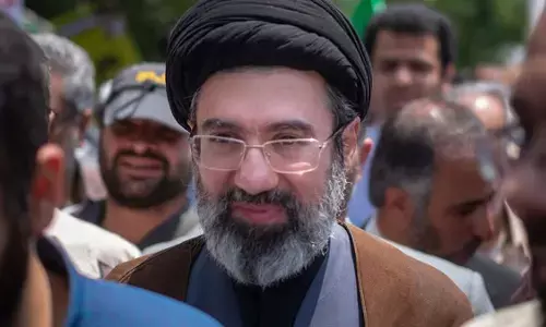 ಇರಾನ್‌ ನ ನೂತನ ಸರ್ವೋಚ್ಚ ನಾಯಕನಾಗಿ ಆಯತುಲ್ಲಾ ಅಲಿ ಖಾಮಿನೈರ 2ನೇ ಪುತ್ರ ಮೊಜ್ತಬಾ ಆಯ್ಕೆ