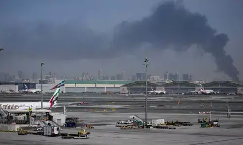 ಮಧ್ಯಪ್ರಾಚ್ಯದಲ್ಲಿ ಮುಂದುವರಿದ ಸಂಘರ್ಷ | ಖತರ್, ಬಹರೈನ್, ಸೌದಿ ಅರೇಬಿಯಾ, ಯುಎಇ ಮೇಲೆ ಸರಣಿ ದಾಳಿ : ವರದಿ