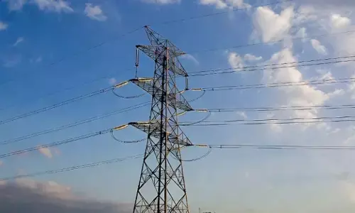 ಮಧ್ಯಪ್ರಾಚ್ಯ ಸಂಘರ್ಷದಿಂದ ಇಂಧನ ಬಿಕ್ಕಟ್ಟು: ಬಾಂಗ್ಲಾದೇಶದಲ್ಲಿ ವಿಶ್ವವಿದ್ಯಾಲಯಗಳು ಬಂದ್, ಇಂಧನ ಮಾರಾಟದ ಮೇಲೂ ಮಿತಿ