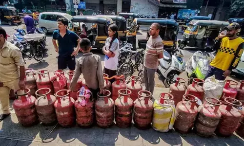 LPG ಇಂಧನ ಪೂರೈಕೆಯಲ್ಲಿ ವ್ಯತ್ಯಯ | ಮುಂಬೈನ ಶೇ.20 ರಷ್ಟು ಹೋಟೆಲ್‌ಗಳು , ರೆಸ್ಟೋರೆಂಟ್‌ಗಳು ಬಂದ್