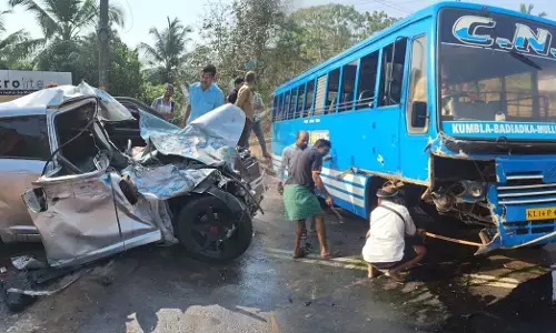 ಕುಂಬಳೆ: ಕಾರು–ಬಸ್ ಮುಖಾಮುಖಿ ಢಿಕ್ಕಿ: 12 ಮಂದಿ ಗಾಯ
