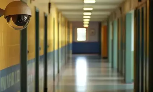 ಸಂಪಾದಕೀಯ | ವಸತಿ ಶಾಲೆಗಳಿಗೆ ಬೇಕು ಕಣ್ಗಾವಲು