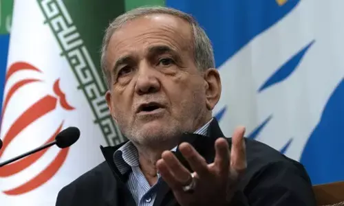 ಇಂಧನ ಮೂಲಸೌಕರ್ಯದ ಮೇಲೆ ದಾಳಿ ‘ಅನಿಯಂತ್ರಿತ ಪರಿಣಾಮಗಳಿಗೆ’ ಕಾರಣ: ಇರಾನ್ ಅಧ್ಯಕ್ಷರಿಂದ ಎಚ್ಚರಿಕೆ