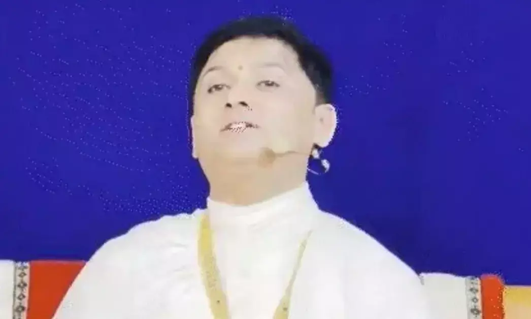 Gujarat | ಅಧ್ಯಾತ್ಮಿಕ ಚಟುವಟಿಕೆಗಳ ಹೆಸರಿನಲ್ಲಿ ಖೋಟಾ ನೋಟು ಜಾಲ: ‘ಕಿಂಗ್‌ಪಿನ್’ ಗುರೂಜಿ ಸೇರಿ 6 ಮಂದಿ ಬಂಧನ, 2.9 ಕೋಟಿ ರೂ. ವಶ