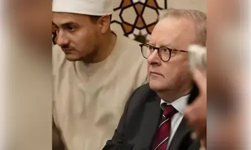 ಗಾಝಾದಲ್ಲಿ ಇಸ್ರೇಲ್ ಗೆ ಬೆಂಬಲ ನೀಡಿದ್ದಕ್ಕೆ ಆಕ್ರೋಶ; ಈದ್ ಪ್ರಾರ್ಥನೆ ವೇಳೆ ಆಸ್ಟ್ರೇಲಿಯ ಪ್ರಧಾನಿಗೆ ಪ್ರತಿಭಟನೆಯ ಬಿಸಿ