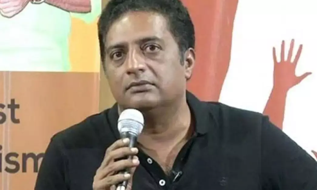 ʼಧುರಂಧರ್ʼ ಸಿನಿಮಾವನ್ನು ಪ್ರಶಂಸಿಸಿದ ತೆಲುಗು ನಟರನ್ನು ತರಾಟೆಗೆ ತೆಗೆದುಕೊಂಡ ಪ್ರಕಾಶ್ ರಾಜ್