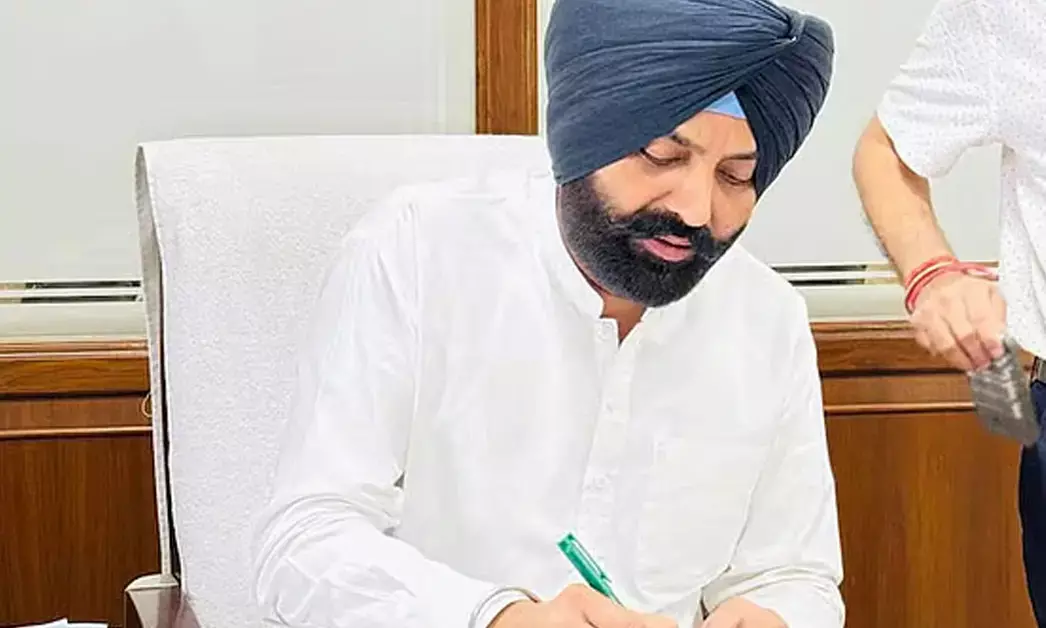 ಅಧಿಕಾರಿಯ ಆತ್ಮಹತ್ಯೆ ಬೆನ್ನಲ್ಲೇ ಪಂಜಾಬ್ ಸಚಿವ ಲಾಲ್‌ಜಿತ್ ಭುಲ್ಲರ್ ರಾಜೀನಾಮೆ