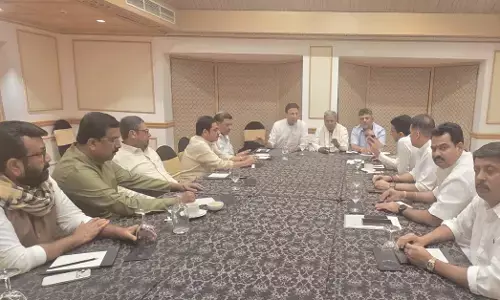 ಉಪಚುನಾವಣೆ ಅಭ್ಯರ್ಥಿ ಆಯ್ಕೆ ಕಗ್ಗಂಟು; ಸುರ್ಜೆವಾಲ, ಸಿಎಂ, ಡಿಸಿಎಂ ಸಭೆ