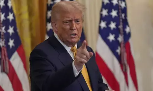 ಇರಾನ್‌ ನ ಪರಮೋಚ್ಚ ನಾಯಕ ಮೊಜ್ತಾಬಾ ಖಾಮಿನೈ ಜೀವಂತವಾಗಿರುವುದೇ ಅನುಮಾನ: ಟ್ರಂಪ್‌