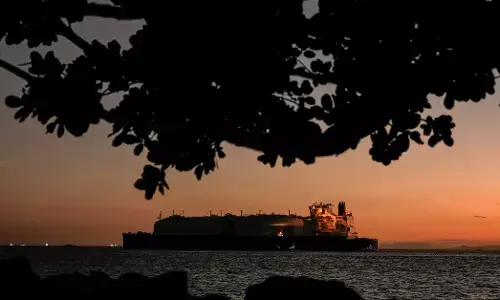 ಪಾಕಿಸ್ತಾನಕ್ಕೆ ಹೋಗುತ್ತಿದ್ದ ಹಡಗನ್ನು ಹಾರ್ಮುಝ್ ನಲ್ಲಿ ತಡೆಹಿಡಿದ ಇರಾನ್;‌ ವರದಿ