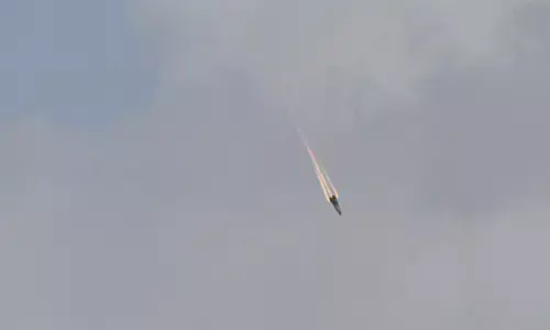 ಅಮೆರಿಕದ ಯುದ್ಧನೌಕೆ ಅಬ್ರಹಾಂ ಲಿಂಕನ್‍ನತ್ತ ಇರಾನ್ ಕ್ಷಿಪಣಿ ದಾಳಿ