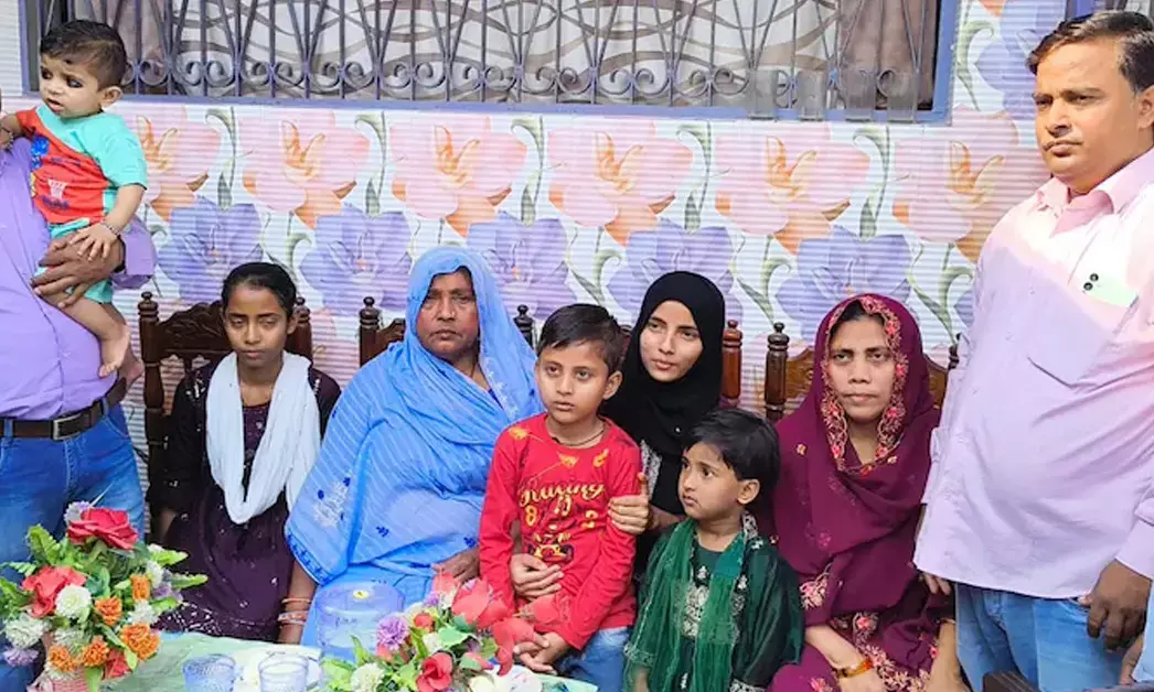 Bihar | ಟೈರ್ ರಿಪೇರಿ ಅಂಗಡಿ ಮಾಲಕನ ಮಗಳು ಸಬ್ರೀನ್ ಪರ್ವೀನ್ 10ನೇ ತರಗತಿ ಪರೀಕ್ಷೆಯಲ್ಲಿ ರಾಜ್ಯಕ್ಕೆ ಟಾಪರ್