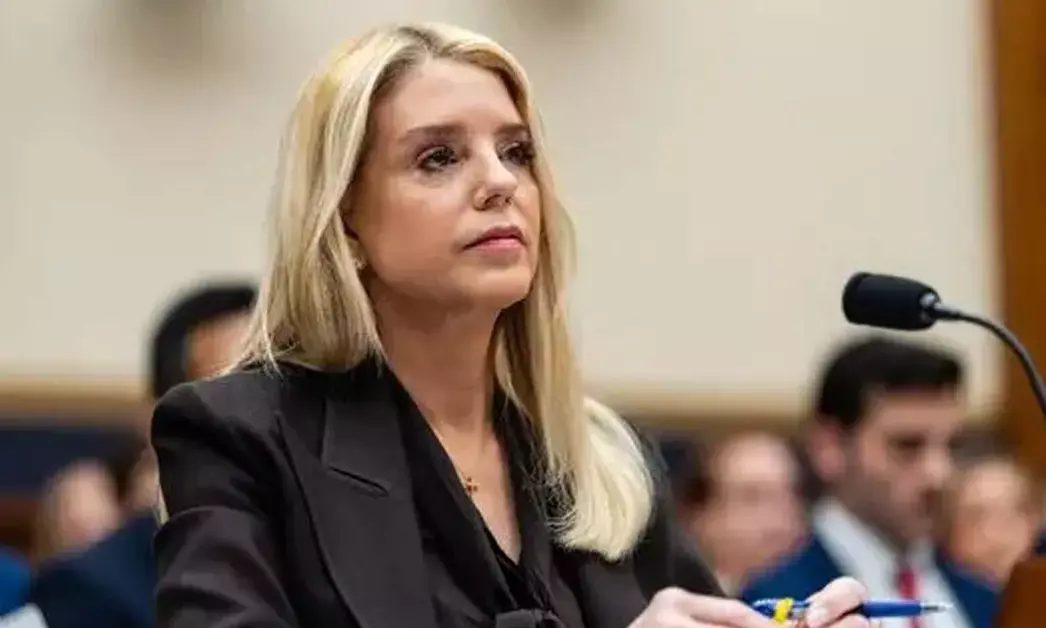 ಎಪ್ಸ್ಟೀನ್ ತನಿಖಾ ನಿರ್ವಹಣೆ ವಿವಾದ: ಅಮೆರಿಕ ಅಟಾರ್ನಿ ಜನರಲ್ ವಜಾ