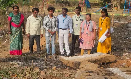 Tumkur | 14ನೇ ಶತಮಾನದ  ‘ಜಾತ್ರೆ ವೀರಗಲ್ಲು ಶಾಸನ ಪತ್ತೆ