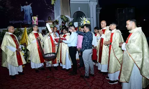 ಮಿಲಾಗ್ರಿಸ್ ಚರ್ಚ್‌ನಲ್ಲಿ ಈಸ್ಟರ್ ಆಚರಣೆ