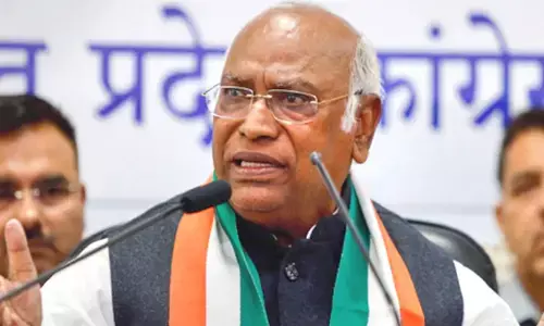 ಲೋಕಸಭಾ ಸ್ಥಾನಗಳನ್ನು ಏರಿಕೆ ಮಾಡುವ ಕೇಂದ್ರ ಸರಕಾರದ ಪ್ರಸ್ತಾವನೆಯಿಂದ ಗಂಭೀರ ಪರಿಣಾಮಗಳು: ಮಲ್ಲಿಕಾರ್ಜುನ ಖರ್ಗೆ ಎಚ್ಚರಿಕೆ